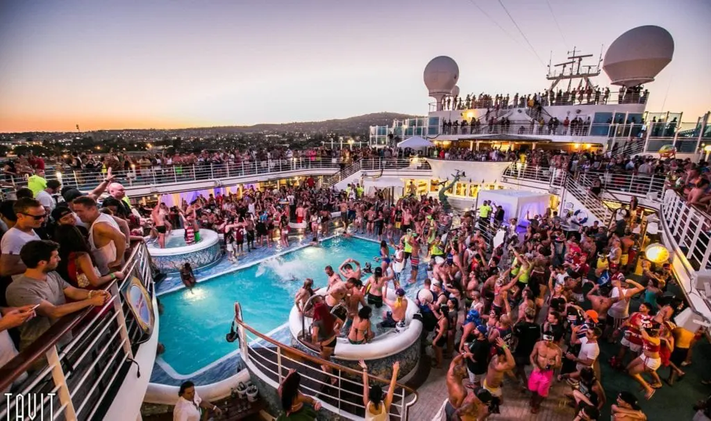 Concert Photographer Big Cruise Party