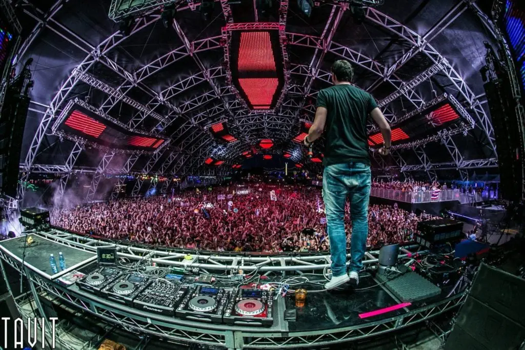 Concert Photographer Warehouse rave