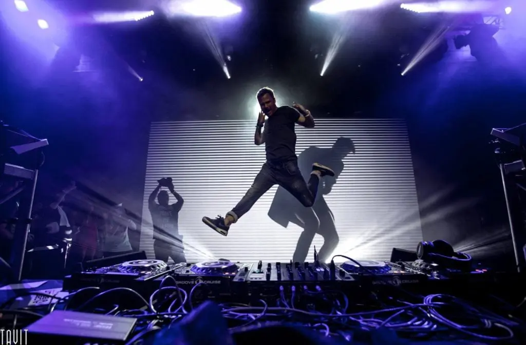 Kaskade Epic Jump