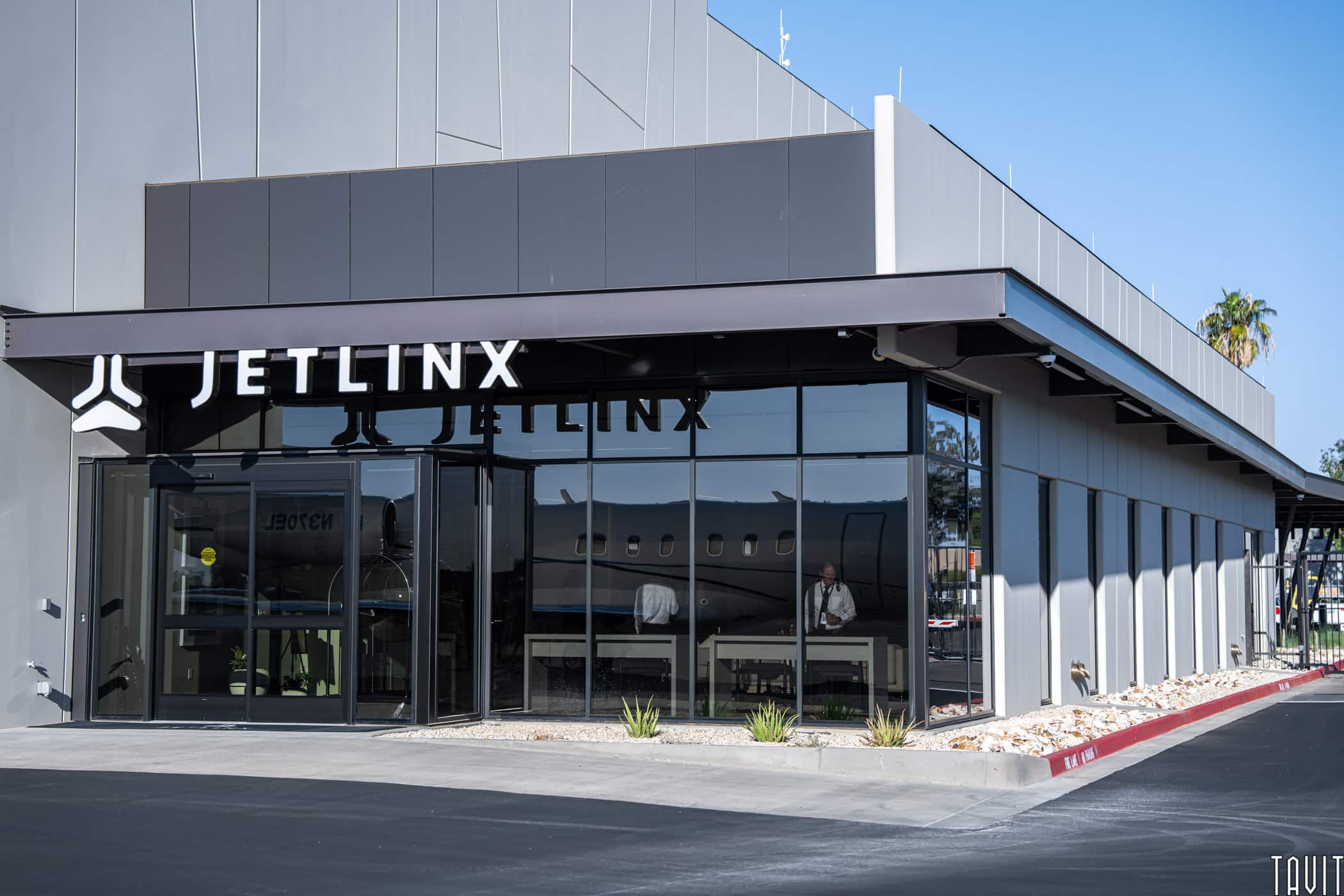 Jetlinx building exterior