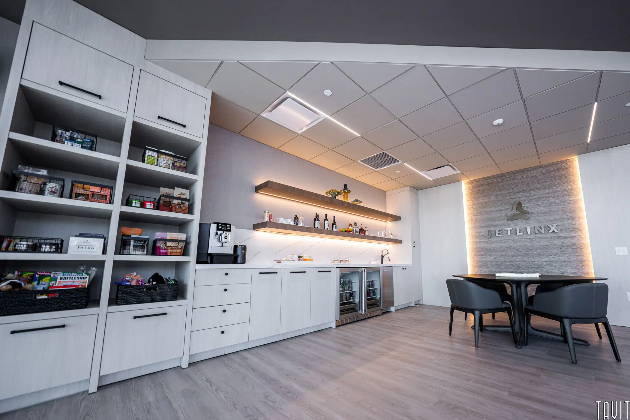 Jetlinx lobby refreshments